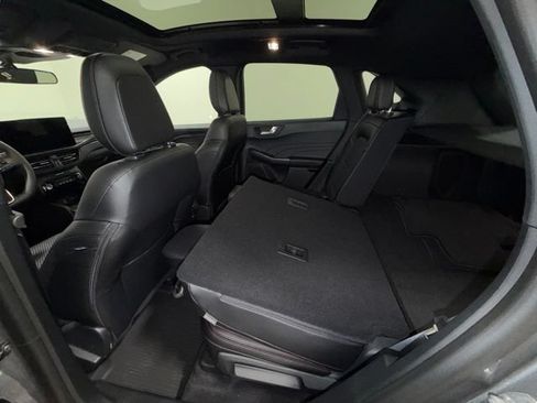New 2026 Ford Escape ST-Line w/ Tech Pack #1 AWD/4WD image 31