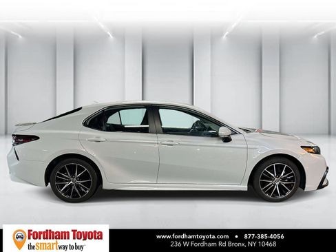 Certified 2023 Toyota Camry SE FWD image 2