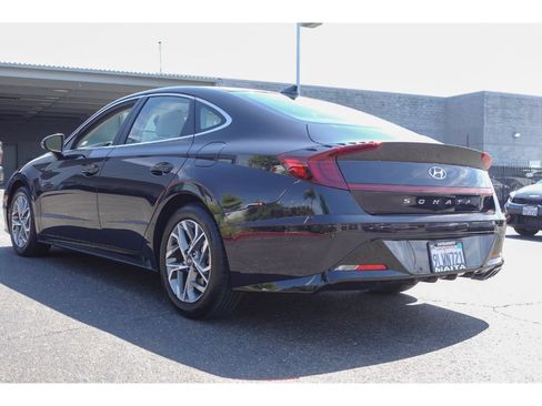 Used 2023 Hyundai Sonata SEL w/ Preferred Accessory Package FWD image 6