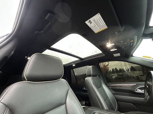 Used 2021 Chevrolet Tahoe Premier AWD/4WD image 28