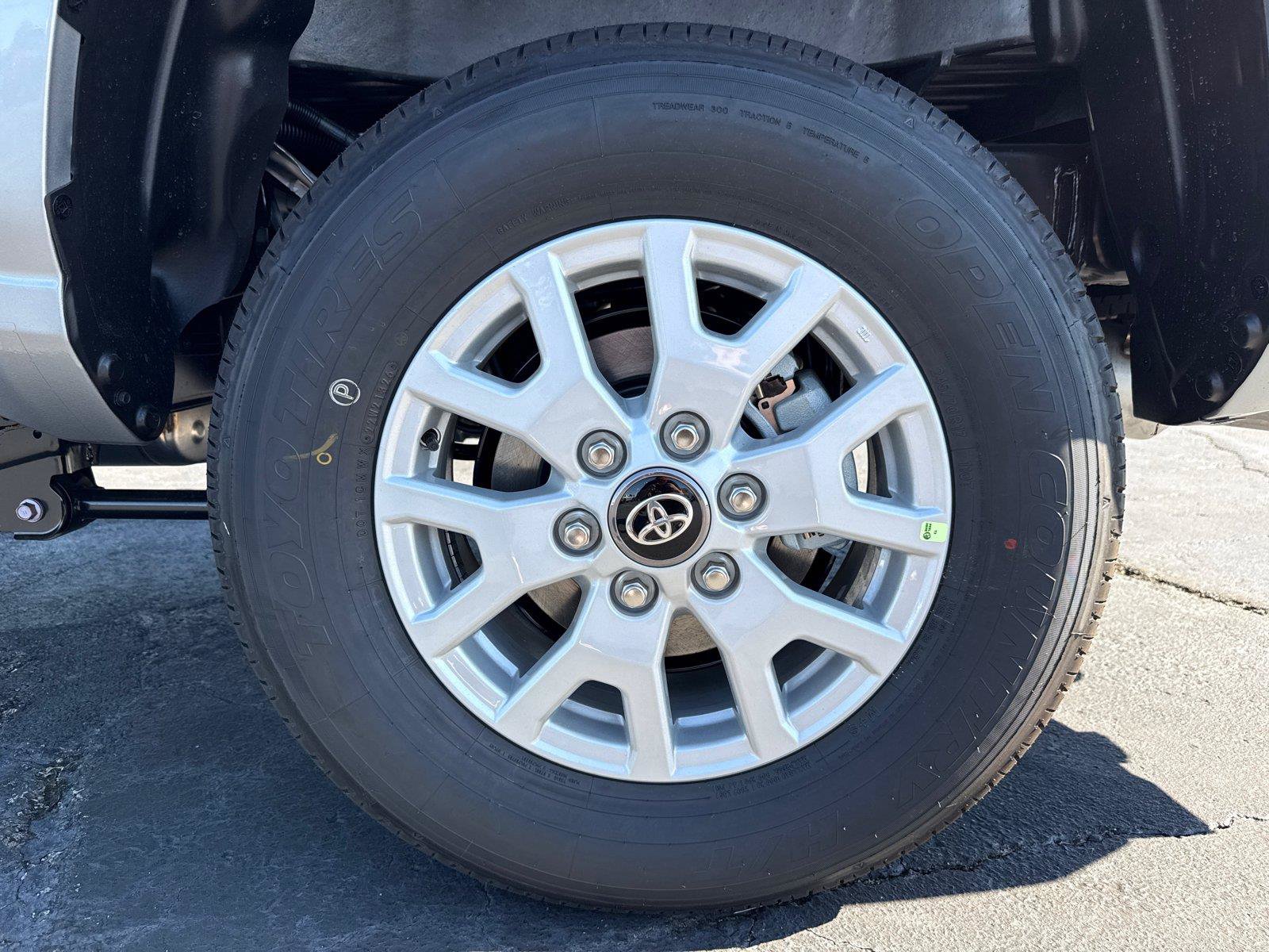 Used 2026 Toyota Tacoma SR5 AWD/4WD image 30