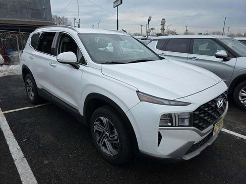 Used 2023 Hyundai Santa Fe SEL image 3
