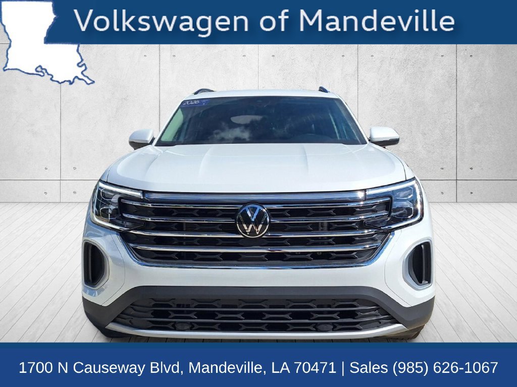 Certified 2026 Volkswagen Atlas SE FWD image 2
