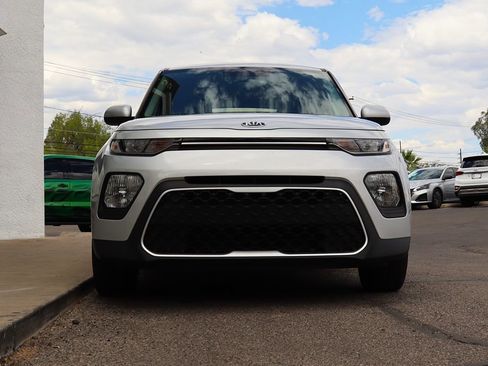 Used 2020 Kia Soul LX FWD image 17