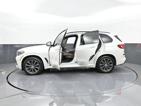 Used 2020 BMW X5 M50i w/ Premium Package AWD/4WD image 38