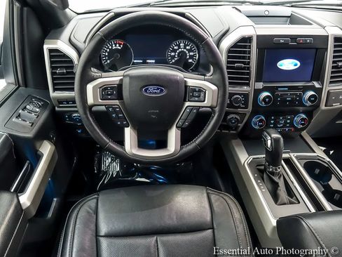Used 2019 Ford F150 Lariat w/ Equipment Group 502A Luxury AWD/4WD image 12