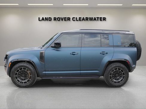 Used 2026 Land Rover Defender 110 OCTA AWD/4WD image 2