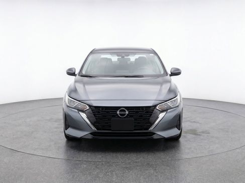 Used 2025 Nissan Sentra SV FWD image 2