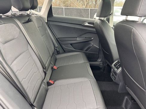 New 2026 Volkswagen Taos SE AWD/4WD image 26