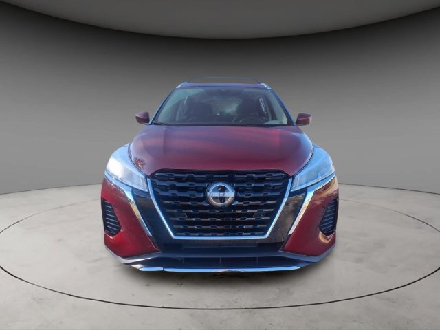 Certified 2024 Nissan Kicks SV w/ Interior Electronics Package FWD image 3