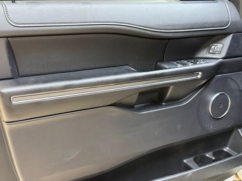 Used 2019 Ford Expedition Max XLT w/ Equipment Group 202A image 13