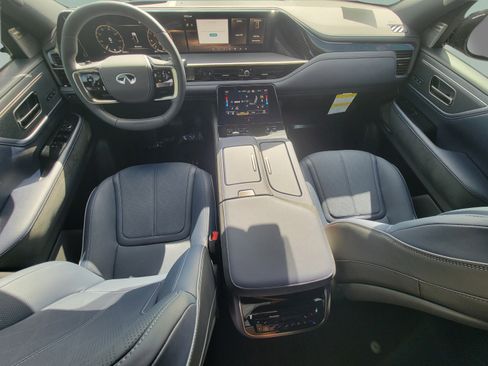 Used 2026 INFINITI QX80 4WD w/ Sport Exterior Package image 10