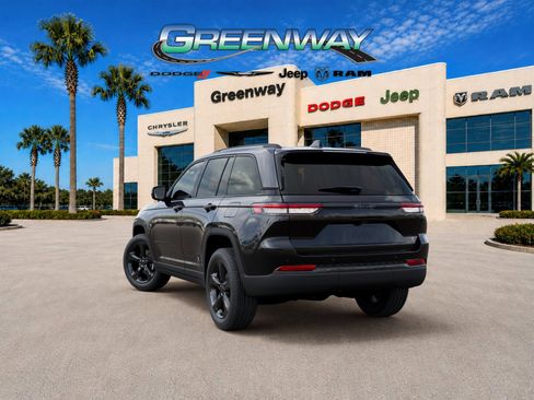 New 2025 Jeep Grand Cherokee Altitude RWD image 3