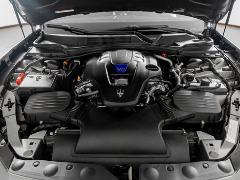 Used 2023 Maserati Ghibli Modena Q4 image 57