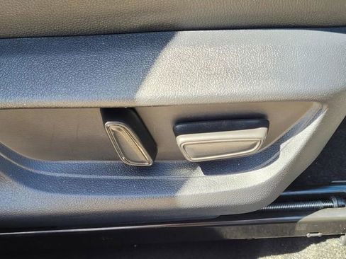 Used 2025 Toyota Camry XSE FWD image 27