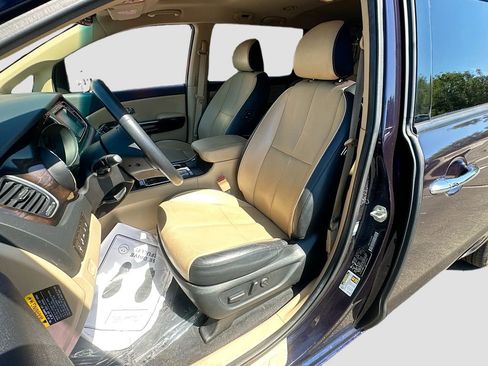 Certified 2019 Kia Sedona SX FWD image 22