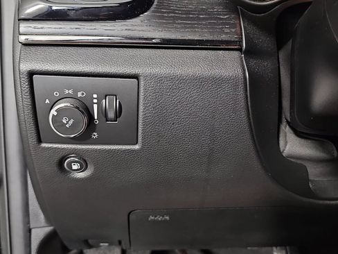 Used 2019 Jeep Grand Cherokee High Altitude RWD image 25