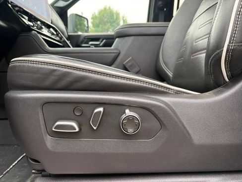 Certified 2025 GMC Sierra 2500 AT4X AWD/4WD image 31