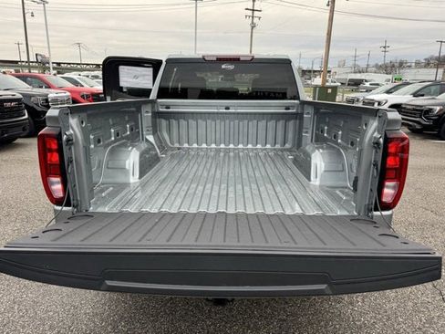 New 2026 GMC Sierra 1500 SLE w/ X31 Off-Road Package image 9