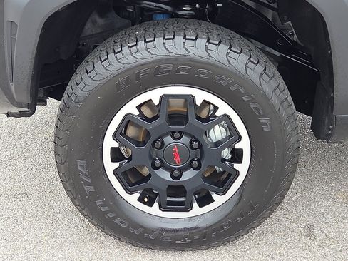 Used 2024 Toyota Tacoma TRD Off-Road AWD/4WD image 7