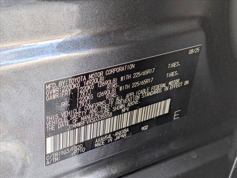 Used 2025 Toyota RAV4 LE AWD/4WD image 16