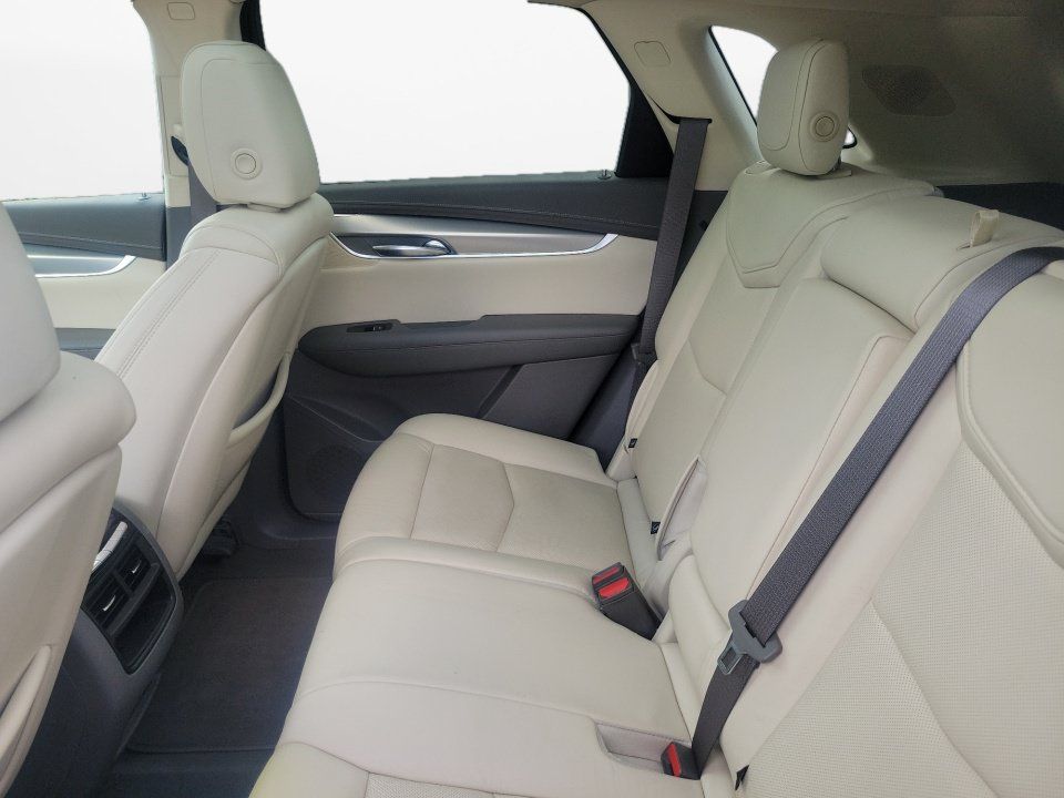Used 2019 Cadillac XT5 Premium Luxury FWD image 13