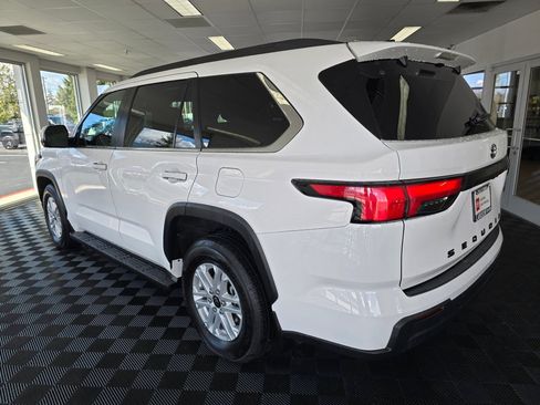 Certified 2026 Toyota Sequoia SR5 AWD/4WD image 5