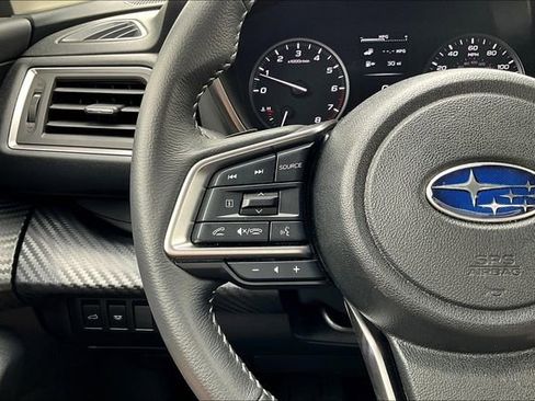Used 2024 Subaru Ascent Premium w/ Convenience Package image 17