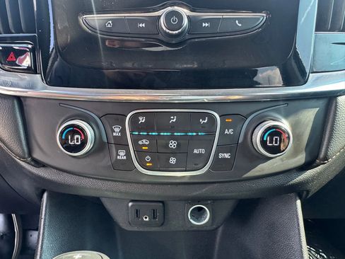 Used 2018 Chevrolet Traverse LS FWD image 27