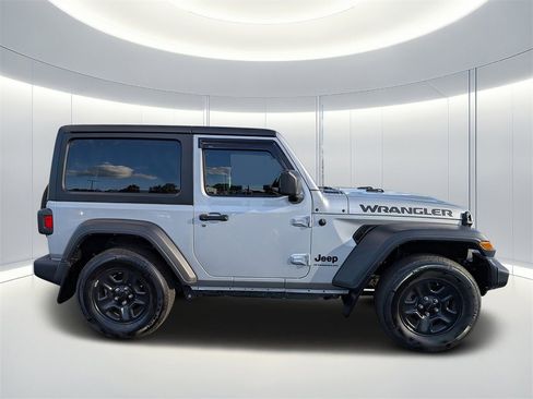 Used 2023 Jeep Wrangler Sport image 3