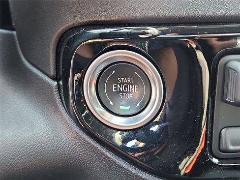 Used 2025 GMC Sierra 1500 Elevation AWD/4WD image 29