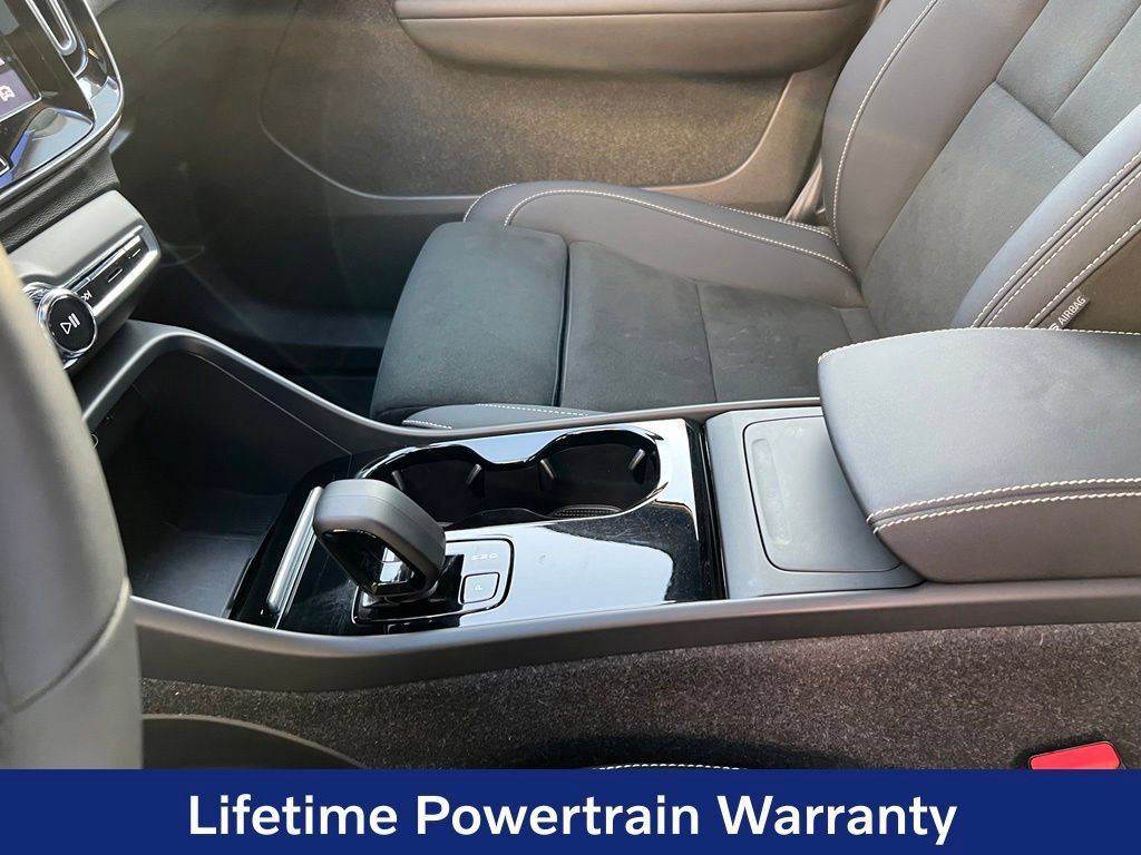 Certified 2023 Volvo C40 P8 Recharge Plus AWD/4WD image 13