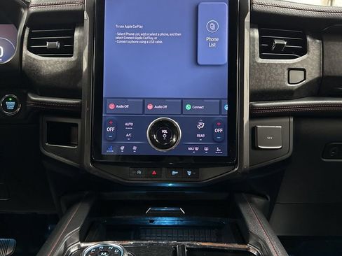 Used 2024 Ford Expedition Max Limited AWD/4WD image 23