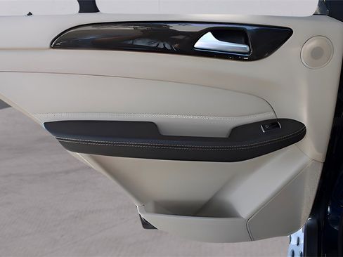 Used 2017 Mercedes-Benz GLE 350 4MATIC image 40