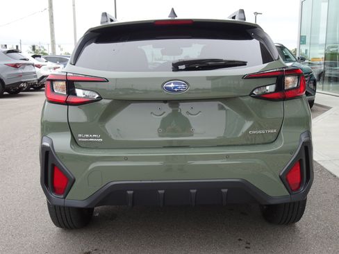 Used 2024 Subaru Crosstrek 2.5i Limited w/ Crosstrek Mirror Package AWD/4WD image 4