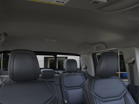 New 2025 Ford Maverick Lariat w/ Black Appearance Package image 12