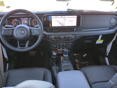 New 2025 Jeep Wrangler Unlimited Rubicon w/ Steel Bumper Group image 20