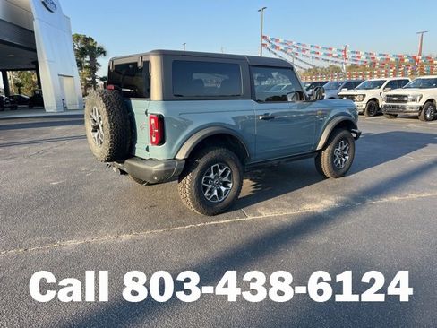 Used 2022 Ford Bronco Badlands image 3