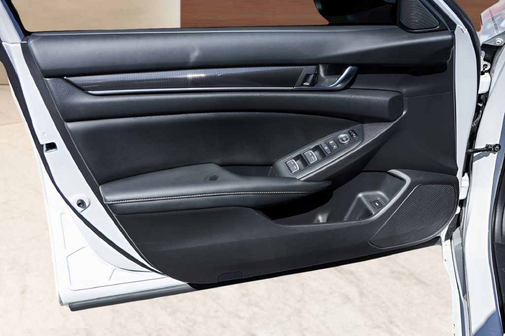 Used 2019 Honda Accord Sport image 24