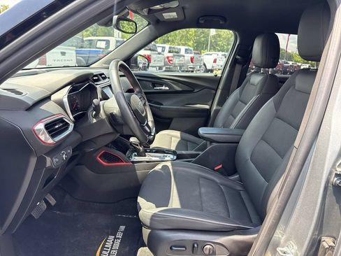 Used 2023 Chevrolet TrailBlazer RS w/ Convenience Package AWD/4WD image 24