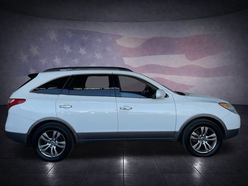 Used 2012 Hyundai Veracruz Limited w/ Entertainment Pkg image 6