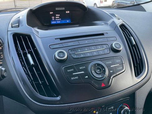 Used 2017 Ford Escape S image 19