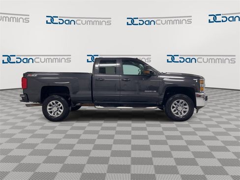 Used 2016 Chevrolet Silverado 2500 LT w/ LT Convenience Package image 9