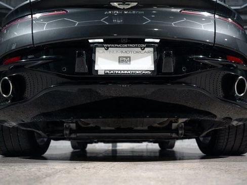 Used 2019 Aston Martin DB11 Volante image 40