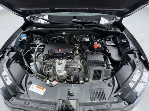 Used 2023 Honda HR-V LX image 17