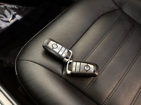 Used 2018 Ford Fusion SE w/ Equipment Group 602A FWD image 36
