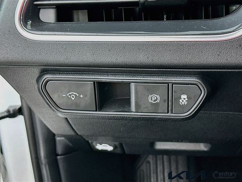Certified 2025 Kia K4 EX FWD image 10