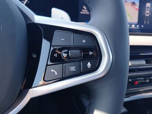 New 2025 BMW 330i 330i Retired Loaner w/ M Sport Package image 31