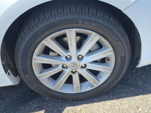 Used 2013 Toyota Camry XLE FWD image 9