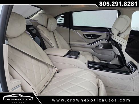 Used 2024 Mercedes-Benz Maybach S 580 4MATIC image 24